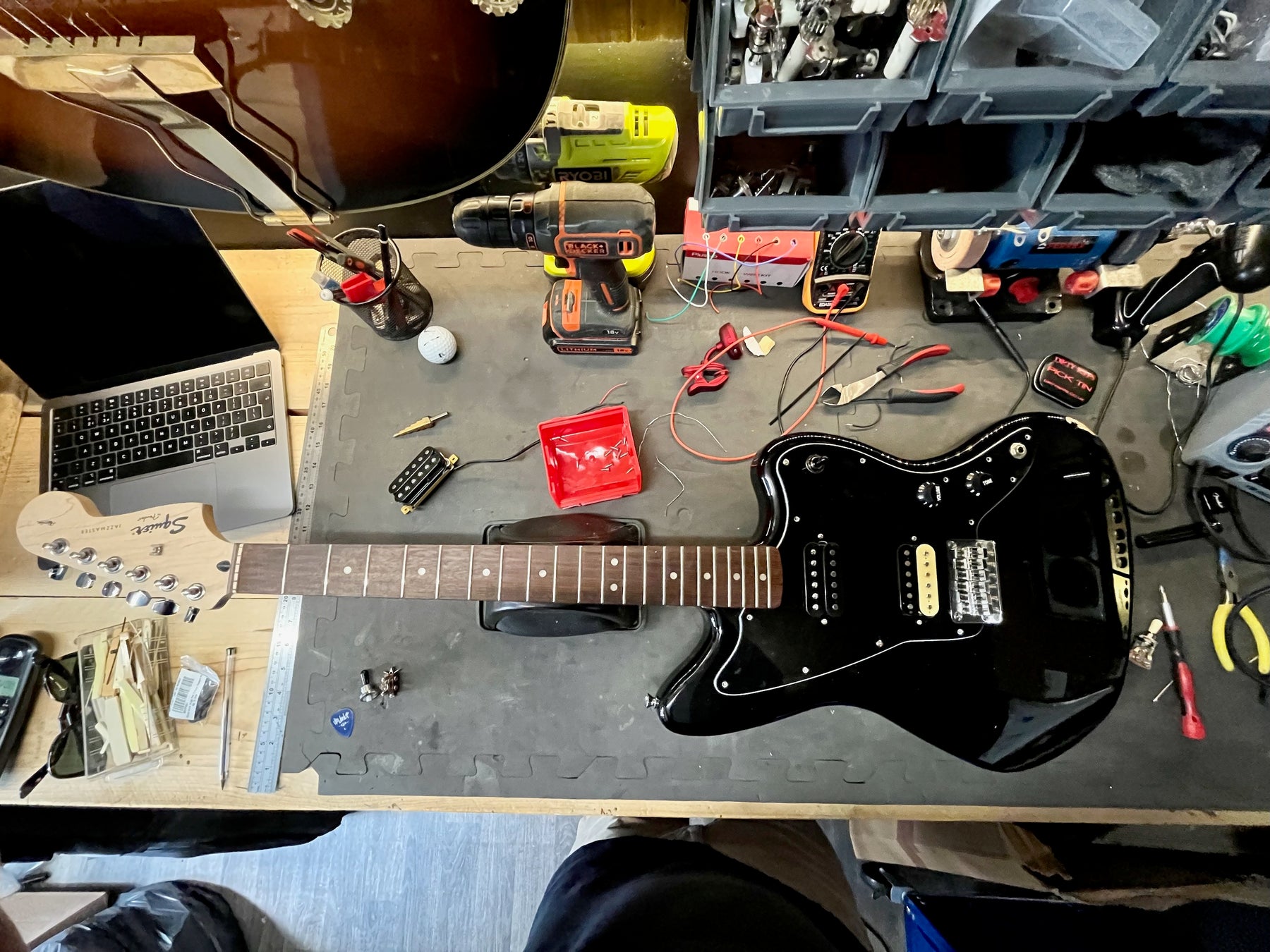 ON THE BENCH: Jazzmaster Pickup Switch Replacement & Dead Pickup