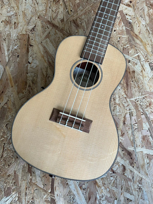 Pre-owned Kala Thinline Concert Ukulele KA-SSTU-C