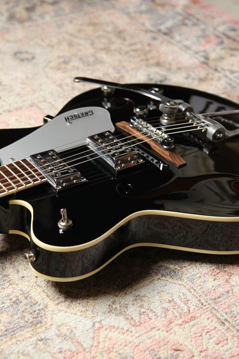 Pre-Owned Gretsch G5122 Electromatic Hollow Body Double Cut w/Bigsby - Black - Guitar Warehouse