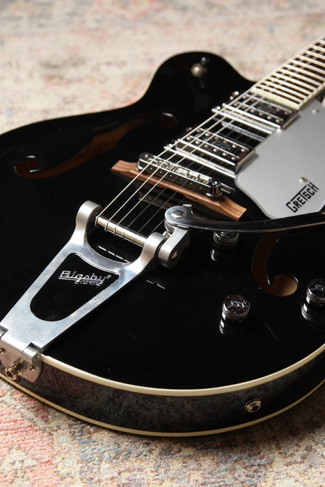 Pre-Owned Gretsch G5122 Electromatic Hollow Body Double Cut w/Bigsby - Black - Guitar Warehouse