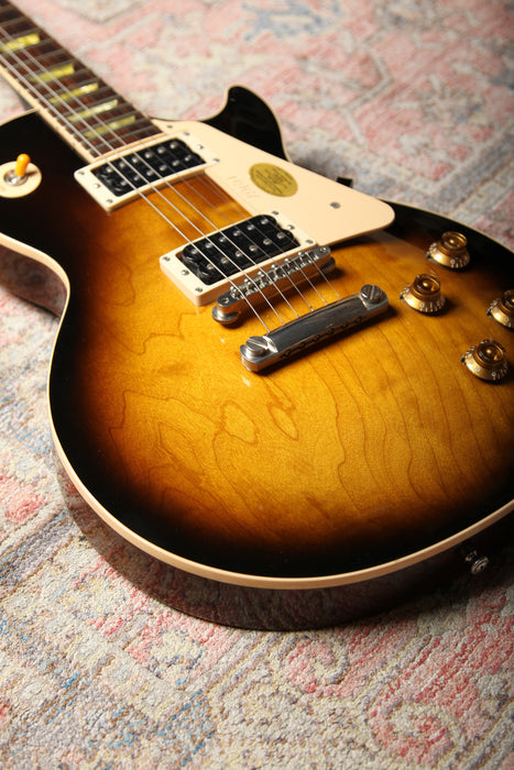 Pre-Owned 2001 Gibson Les Paul Classic 1960 RI - Tobacco Burst - Guitar Warehouse