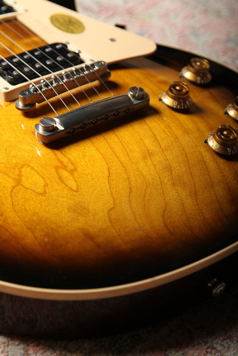 Pre-Owned 2001 Gibson Les Paul Classic 1960 RI - Tobacco Burst - Guitar Warehouse
