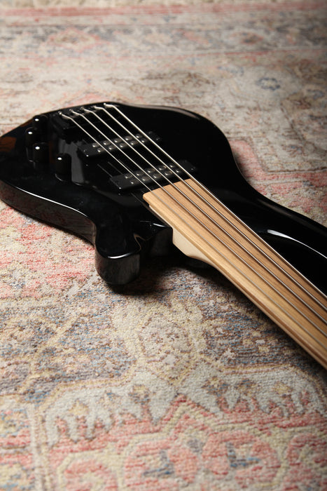 Pre-Owned Harley Benton B-550 FL BK Fretless Five String Bass - Gloss Black - Guitar Warehouse