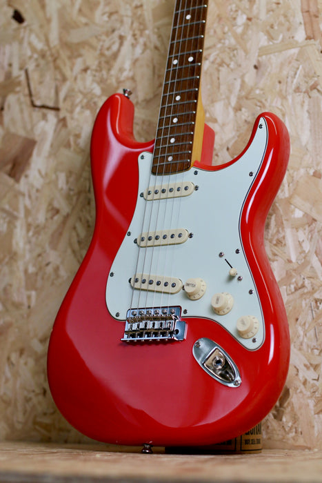 2014 Squier Classic Vibe Simon Neil Signature Stratocaster Fiesta Red - Pre-Owned