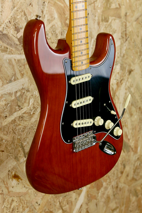 2023 Fender American Vintage II Stratocaster in Mocha + Original hardcase - Pre-owned