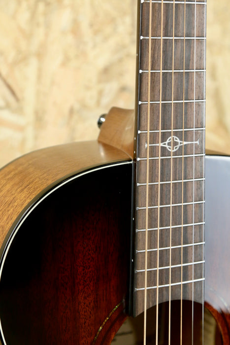 Alvarez AP66 Parlour 12 Fret in Shadowburst *Solid Top w/Bag - Pre-owned