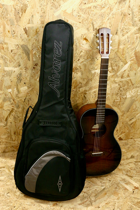Alvarez AP66 Parlour 12 Fret in Shadowburst *Solid Top w/Bag - Pre-owned