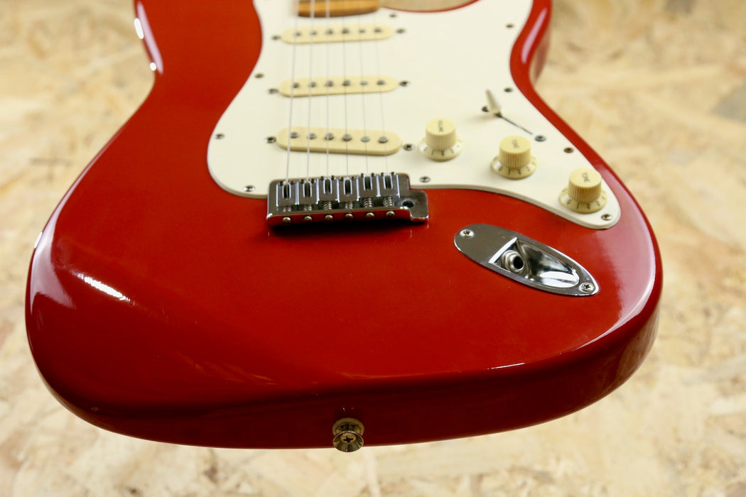 80/90's MIK Squier Stratocaster in Faded Red w/Maple - Pre-Owned