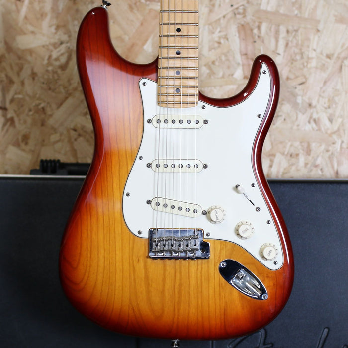 2012 Fender American Standard Stratocaster - Maple Fingerboard, Sienna Sunburst (Ash) w/Hard Case - Pre-owned