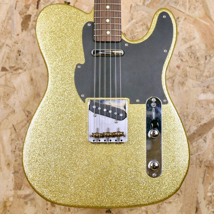 Fret King Classic Electric Guitar in Gold Sparkle - with original hardcase - Pre-owned