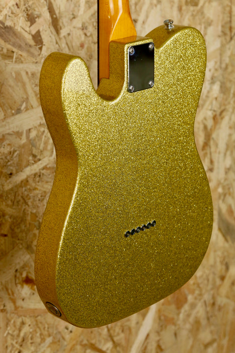 Fret King Classic Electric Guitar in Gold Sparkle - with original hardcase - Pre-owned