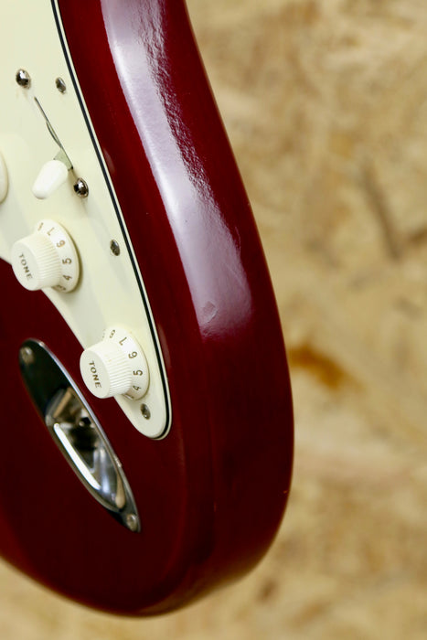 2006 Fender Highway One USA Stratocaster 70's Headstock in Wine Red w/Hardcase - Pre-owned