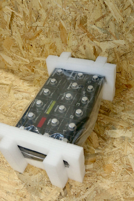 TC Electronic G System iB Modified Digital Effects Pedalboard - Pre-Owned