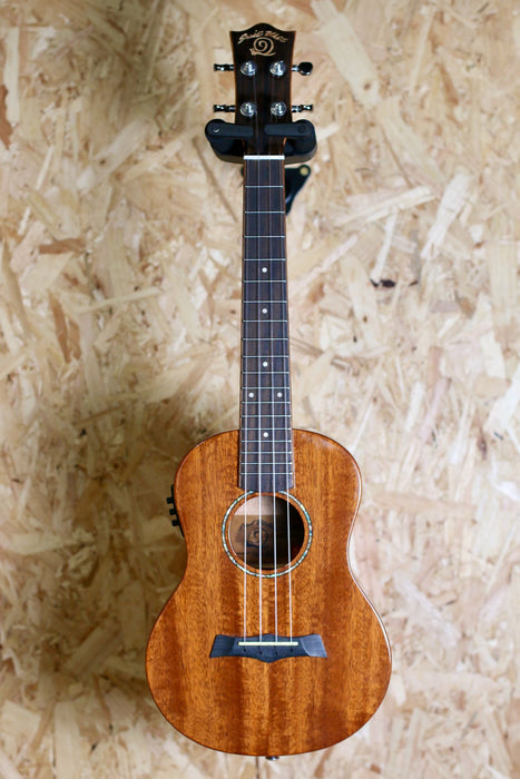 Snail SUT-M2 Solid Top Electro Acoustic Tenor Ukulele - Pre-owned