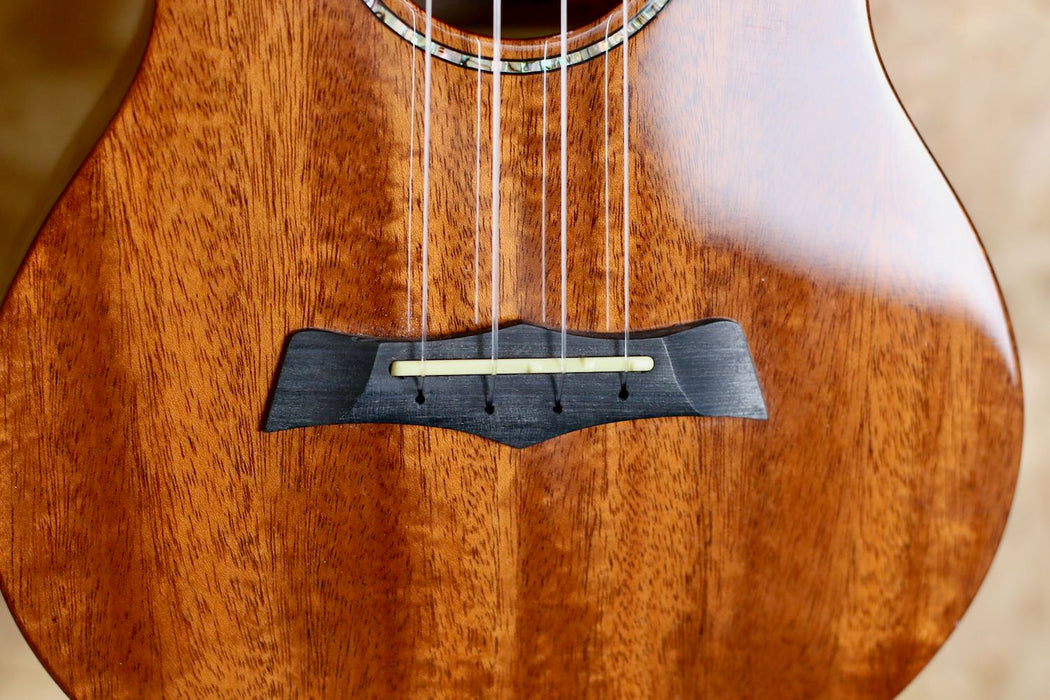 Snail SUT-M2 Solid Top Electro Acoustic Tenor Ukulele - Pre-owned