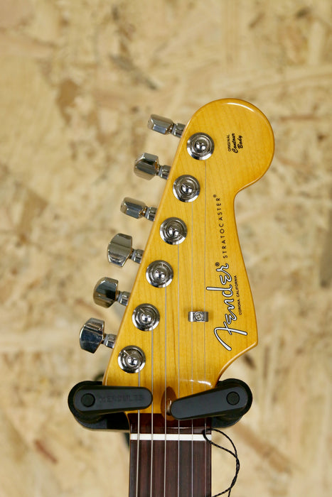 Fender 70th Anniversary American Professional II Stratocaster®, Rosewood Fingerboard, Comet Burst
