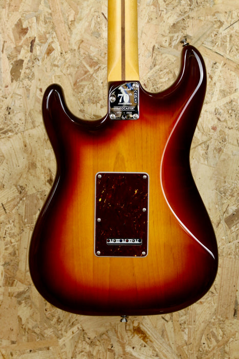Fender 70th Anniversary American Professional II Stratocaster®, Rosewood Fingerboard, Comet Burst