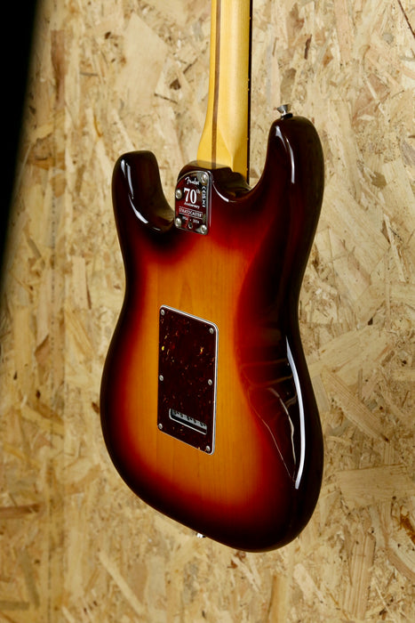 Fender 70th Anniversary American Professional II Stratocaster®, Rosewood Fingerboard, Comet Burst