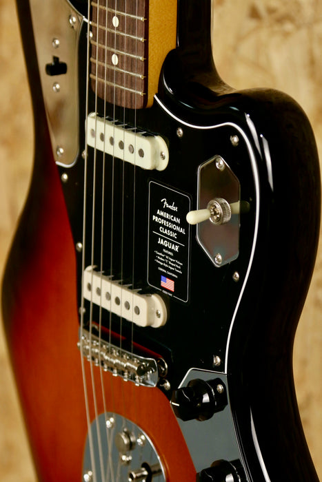 Fender American Professional Classic Jaguar®