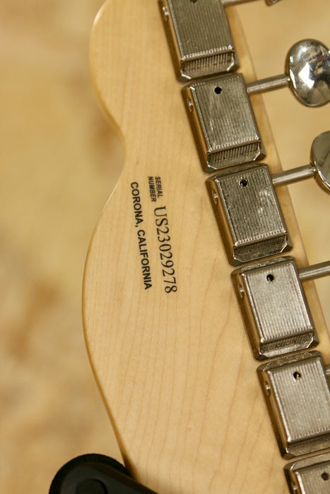 Fender American Performer Telecaster® w/ Maple Fingerboard in Vintage White