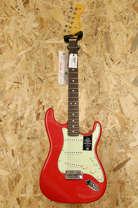 Fender American Professional Classic Stratocaster®, Rosewood Fingerboard, Faded Dakota Red w/ *Pro Setup