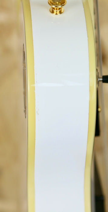 B-Stock Vintage V100 Electric Guitar Gold Hardware in Arctic White