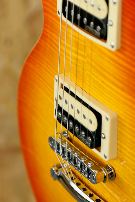 B-Stock Vintage V100THB Electric Guitar Flamed Maple in Honeyburst