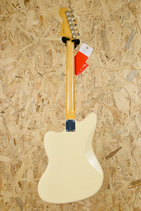 Fender Vintera® III Mid '60s Jazzmaster®, Rosewood Fingerboard, Olympic White