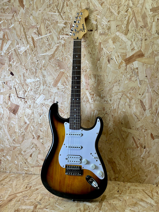 2021 Squier by Fender Stratocaster HSS - 3 Tone Sunburst - Pre-owned
