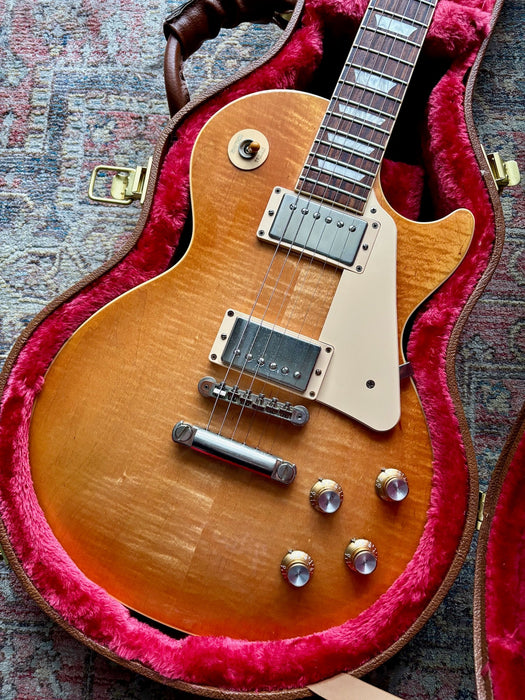2021 Gibson Les Paul Standard 60's in Unburst Finish w/OHSC