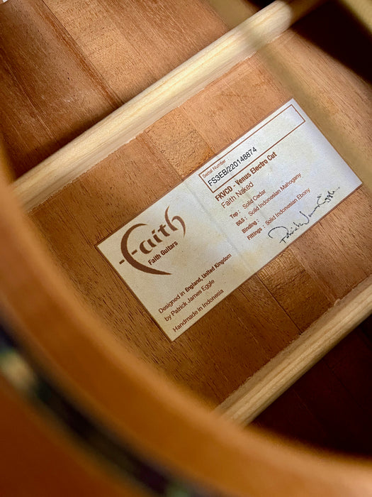 Pre-owned Faith Naked Venus Cedar/Mahogany Electro Acoustic Cutaway