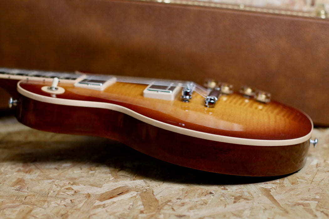 2014 Gibson Les Paul Standard in Desert Burst - Pre-owned