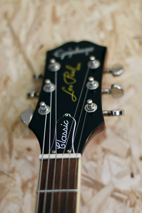 2022 Epiphone Les Paul Classic in Honey Burst - Pre-Owned
