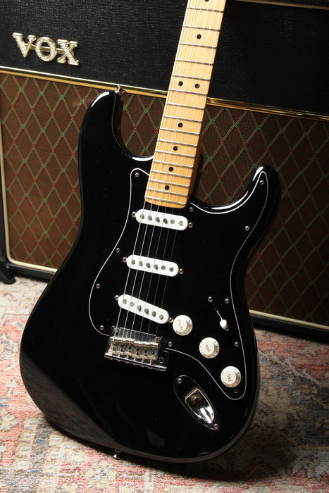 2008 American Standard Stratocaster in Black/Maple (Gilmour Vibes) - Pre-owned - Guitar Warehouse