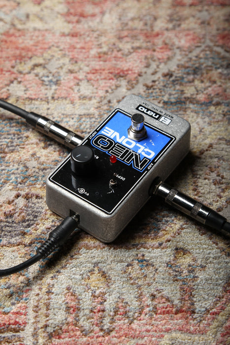 Pre-Owned Electro-Harmonix Neo Clone Nano Analog Chorus Pedal - Guitar Warehouse