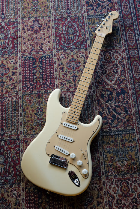2005 Fender USA Stratocaster Standard Olympic White - Guitar Warehouse