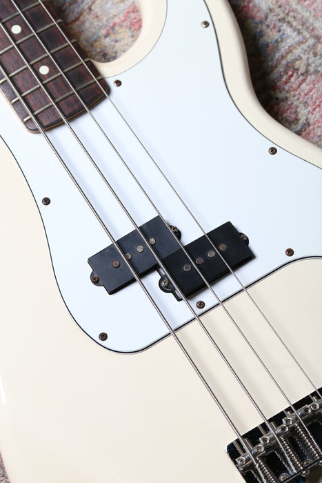 1998 Fender Precision Bass - Vintage White - Pre-owned - Guitar Warehouse